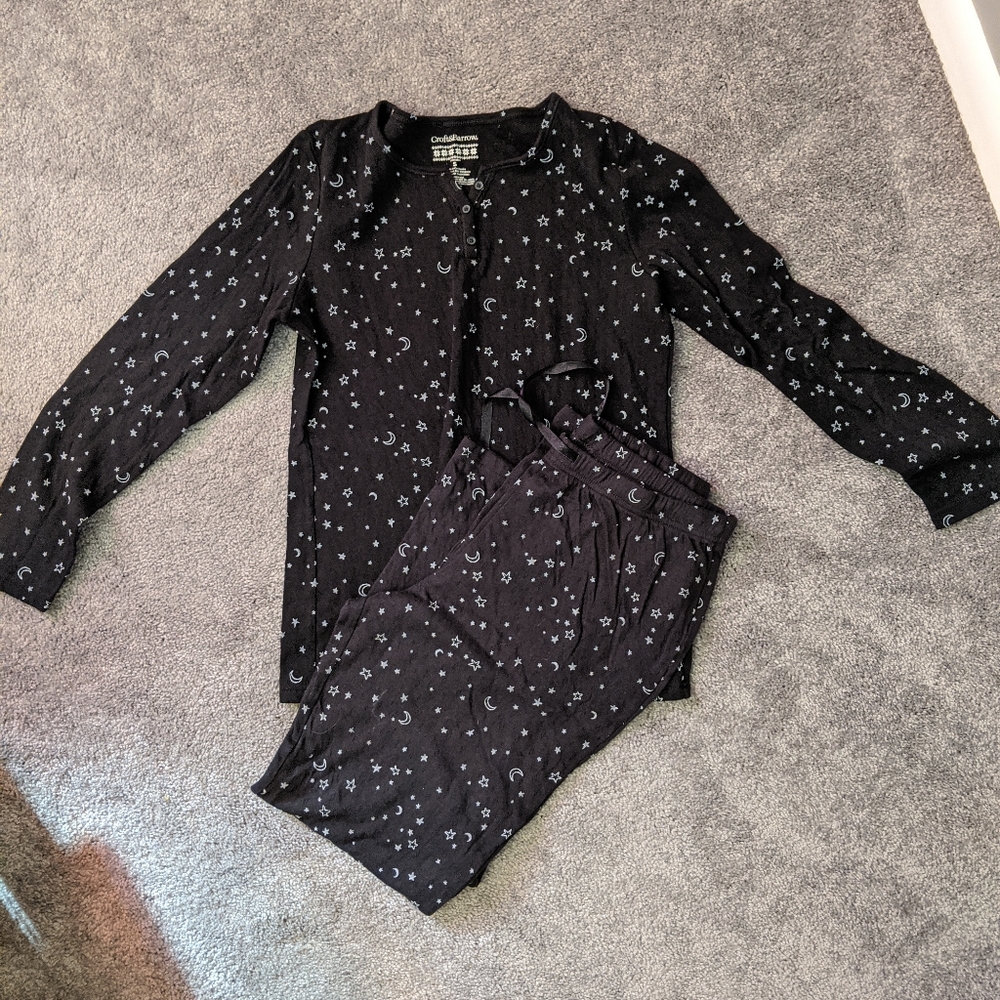 Woman's pajamas